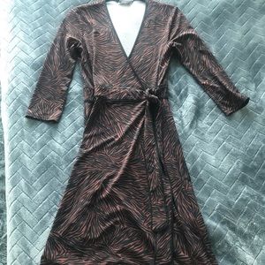 BCBGMAXAZRIA wrap midi dress